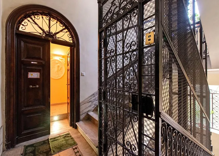 Oda ve Kahvaltı Merulana 2 4*